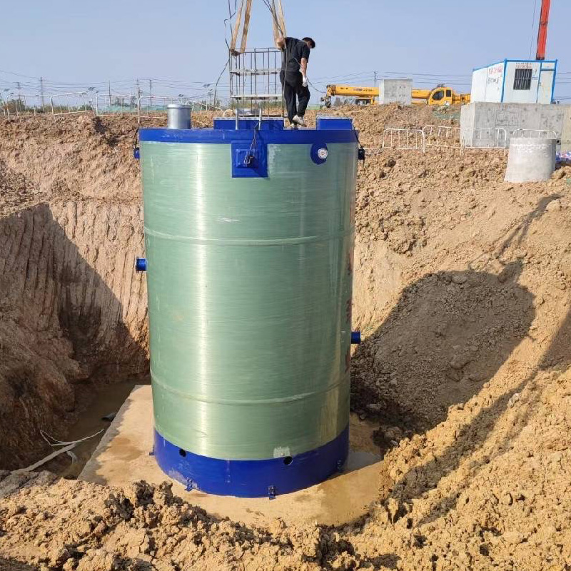 Integrated lifting pump station